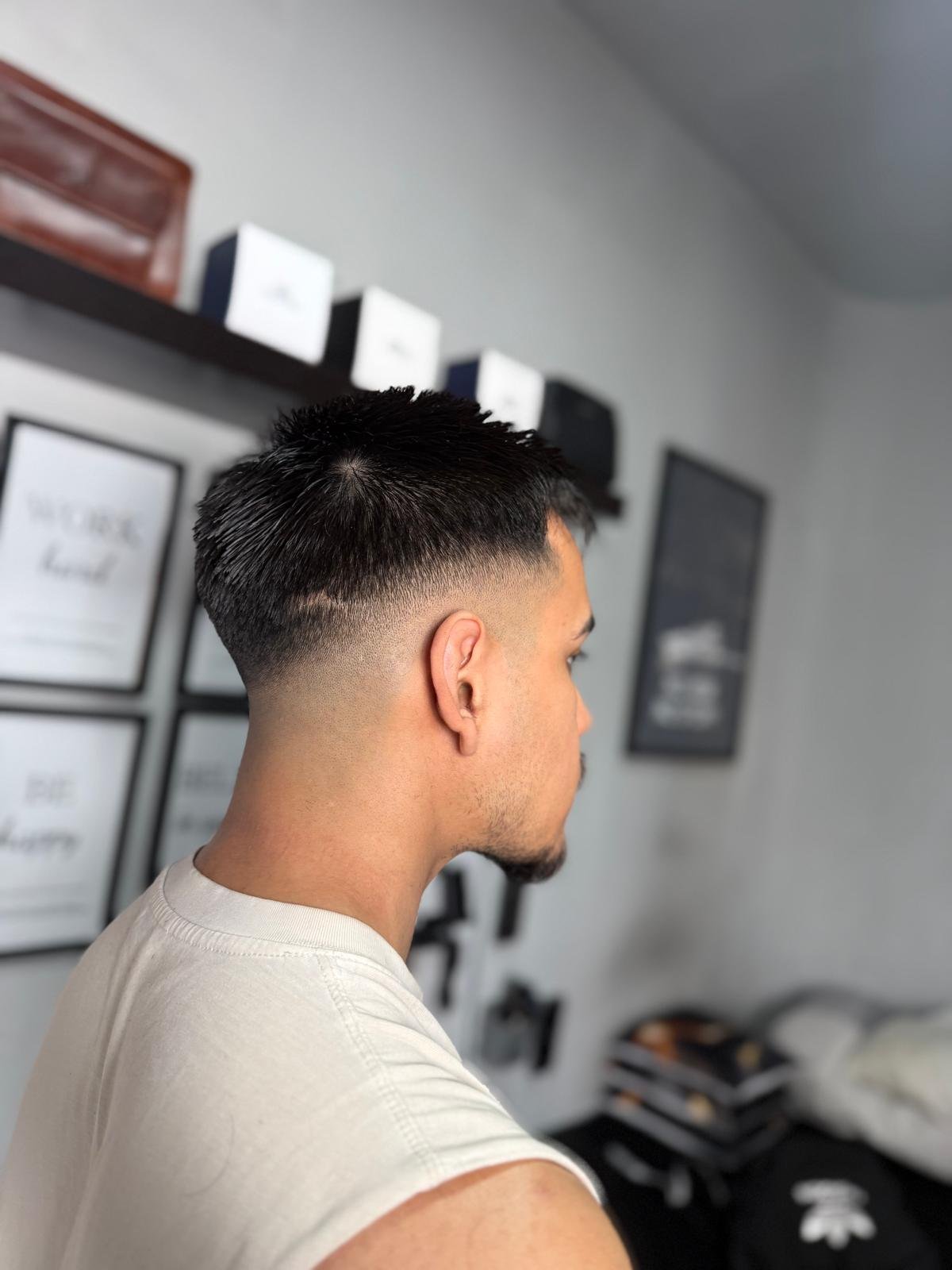 Santiago Santos Master Barber